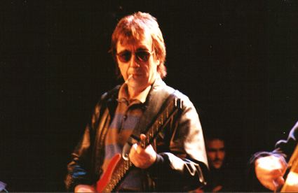 98bwb-10AscBW.jpg (74871 octets)